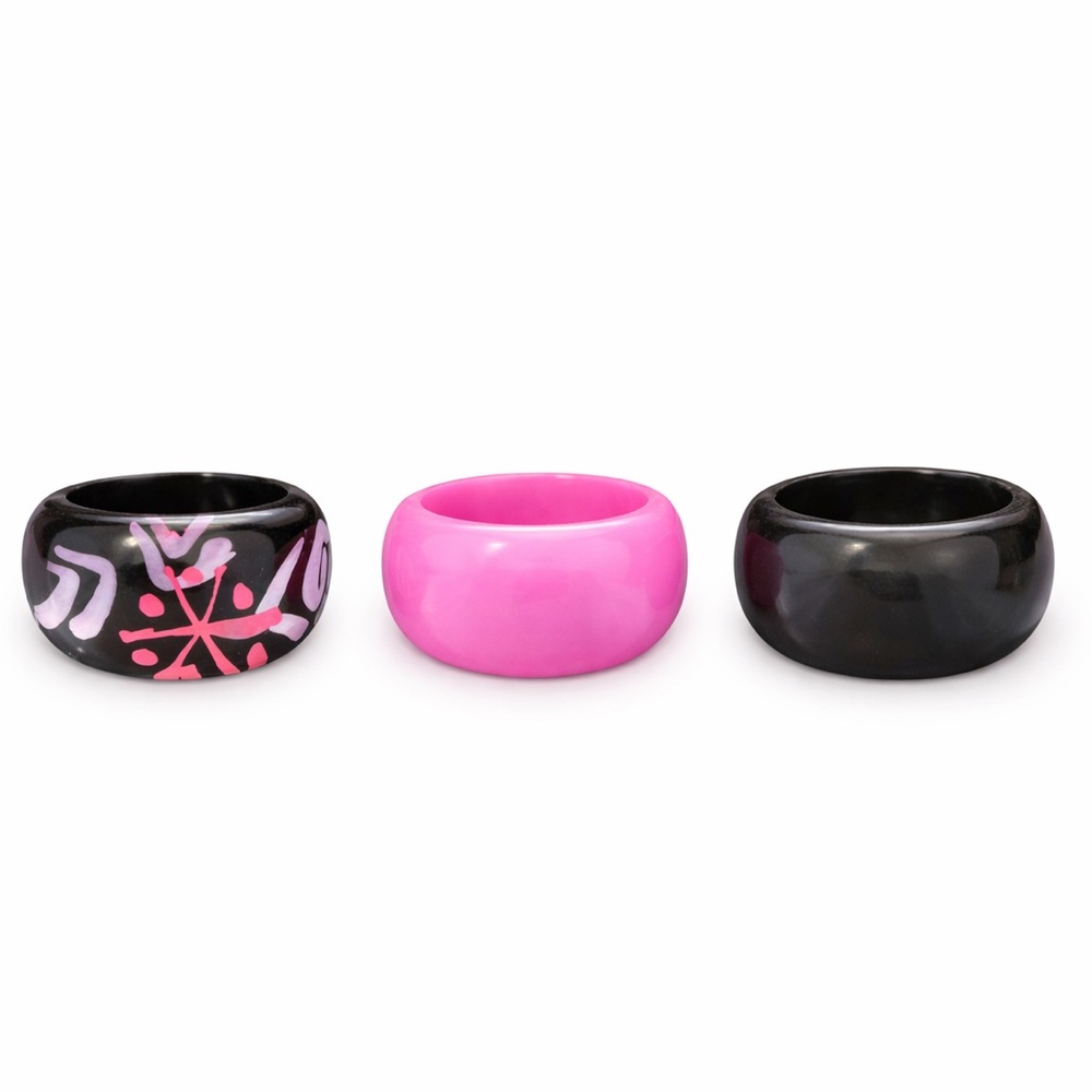 Set of Three Y2K Colorful Resin Rings